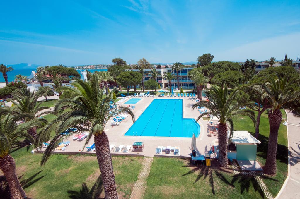 A 11 Hotel Cesme Exterior photo