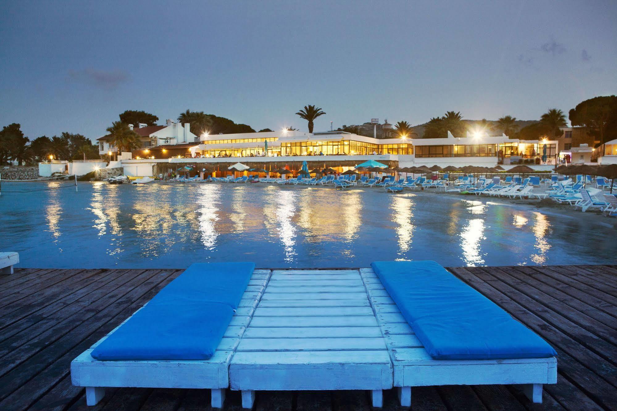A 11 Hotel Cesme Exterior photo
