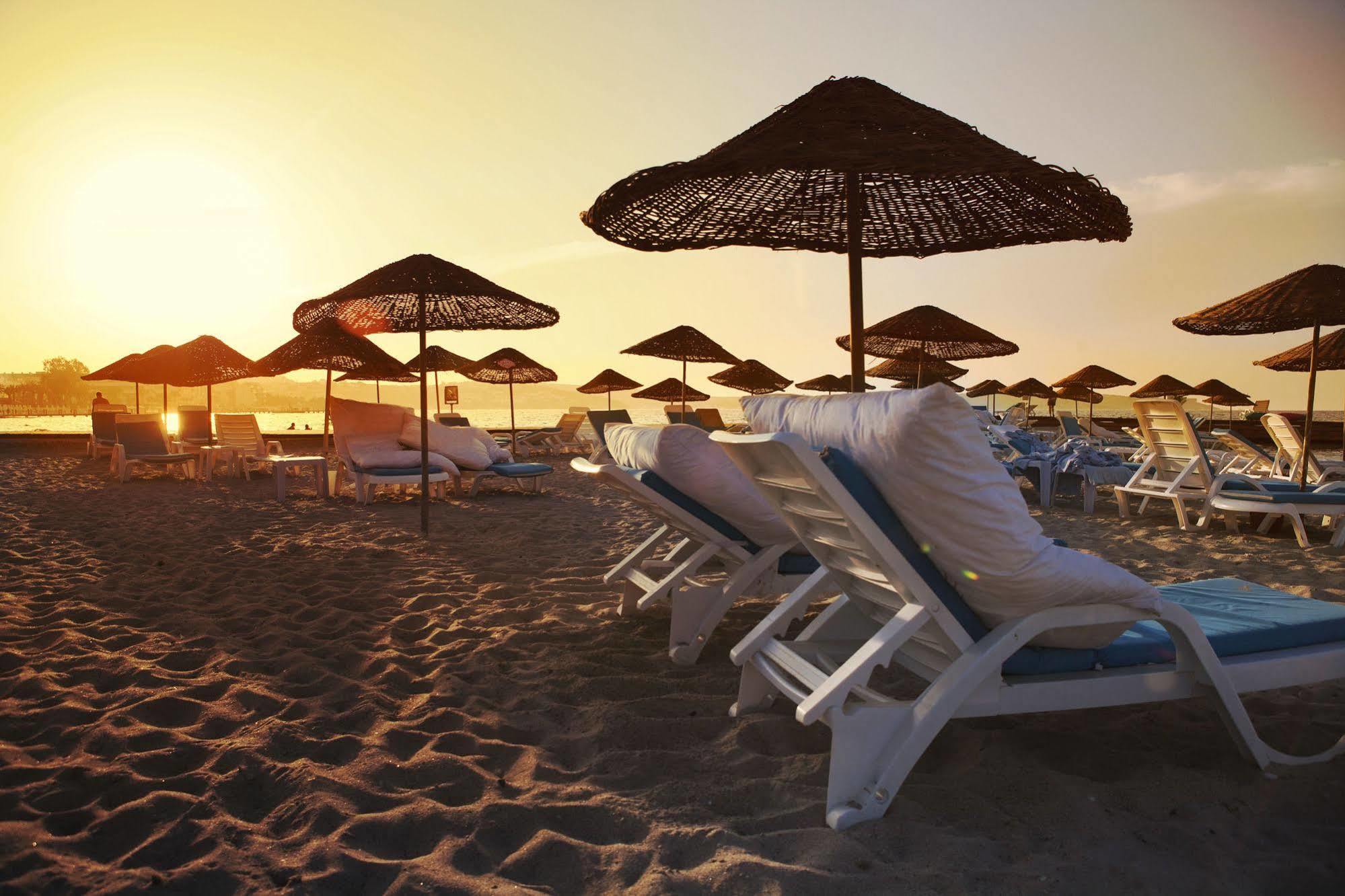 A 11 Hotel Cesme Exterior photo